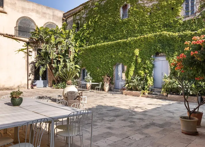 Masseria Costanza Vendicari Курортный комплекс *